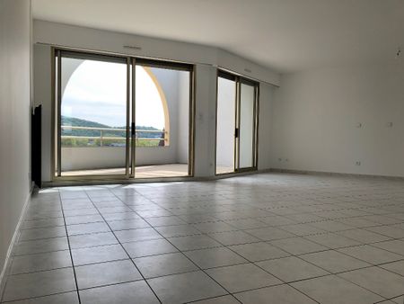 Location Appartement 2 pièces 74m² BESANCON 25000 - Photo 3