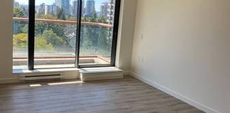 3 Bedroom- 1.5 bathroom- 894 sq ft unit corner of Robson and Nicola St - Photo 2