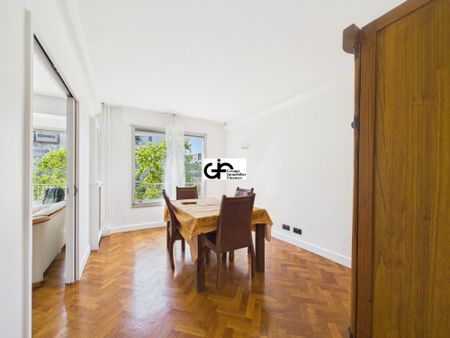 Location Appartement 3 pièces 69m² PARIS 16ème - Photo 5