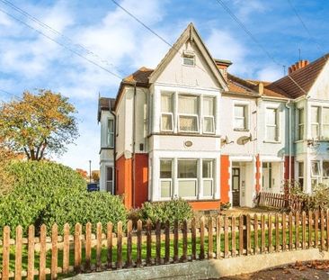 Finchley Road, Westcliff-on-Sea - Photo 5