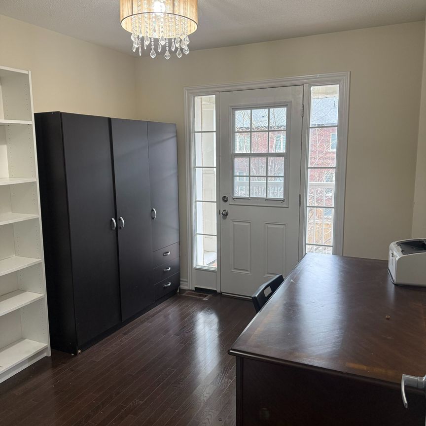 For Lease - 164 Verdi Road, Richmond Hill, Ontario - Photo 1