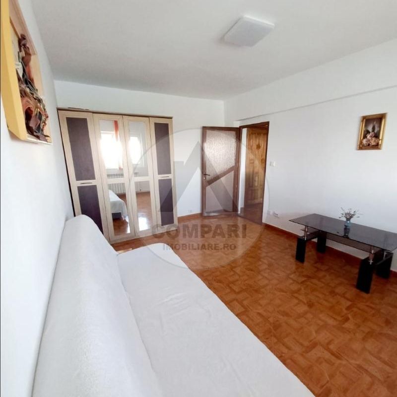 Proprietar - Apartament de închiriat Tulcea, zona centrală - Fotografie 1