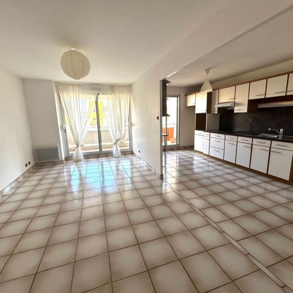 Appartement 3 pièces à louer - Photo 1