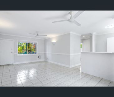 4/15-17 Springfield Crescent, Manoora, Qld 4870 - Photo 5