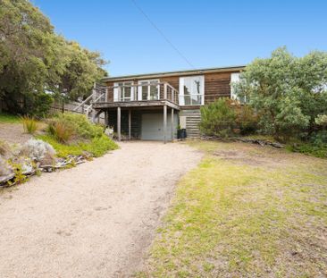 Fully Renovated Coastal Home - Photo 3