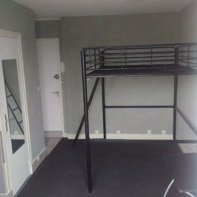 Location Appartement 1 pièce 13m² - Photo 1