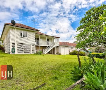 25 Goorama Street, Stafford QLD 4053 - Photo 2