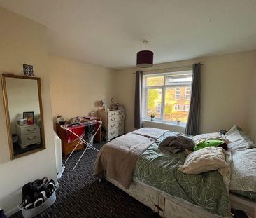 3 bedroom apartment to rent - Photo 2