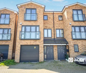 Terraced House to rent - Pier Road, Gillingham, ME7 - Photo 3