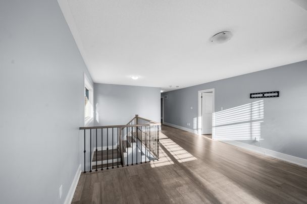 For Lease - 35 Tyndall Drive, Bradford West Gwillimbury, Ontario - Photo 1