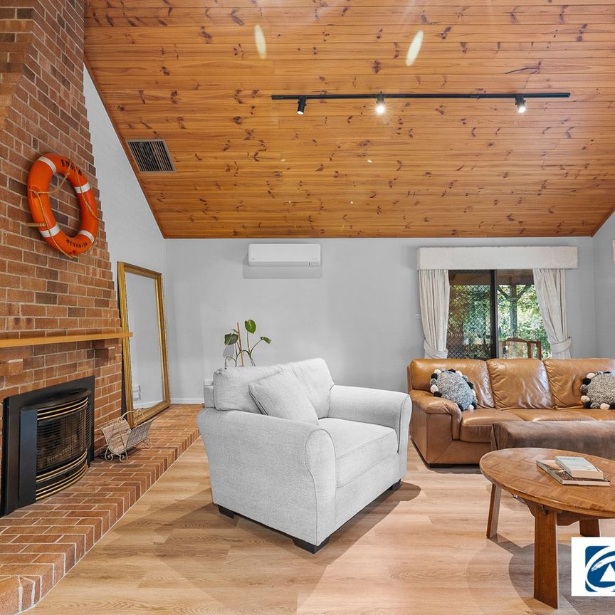 Welcome to this beautifully presented family home, offering privacy, quality and serenity, located in the popular estate of Calala - Photo 1