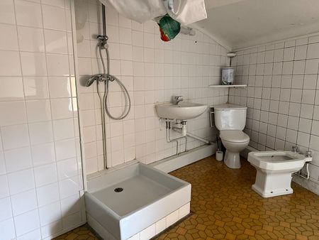 Location Maison 5 pièces 78m² - Photo 3