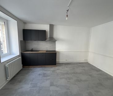 Appartement RUE JEAN DE LA FONTAINE - Photo 2