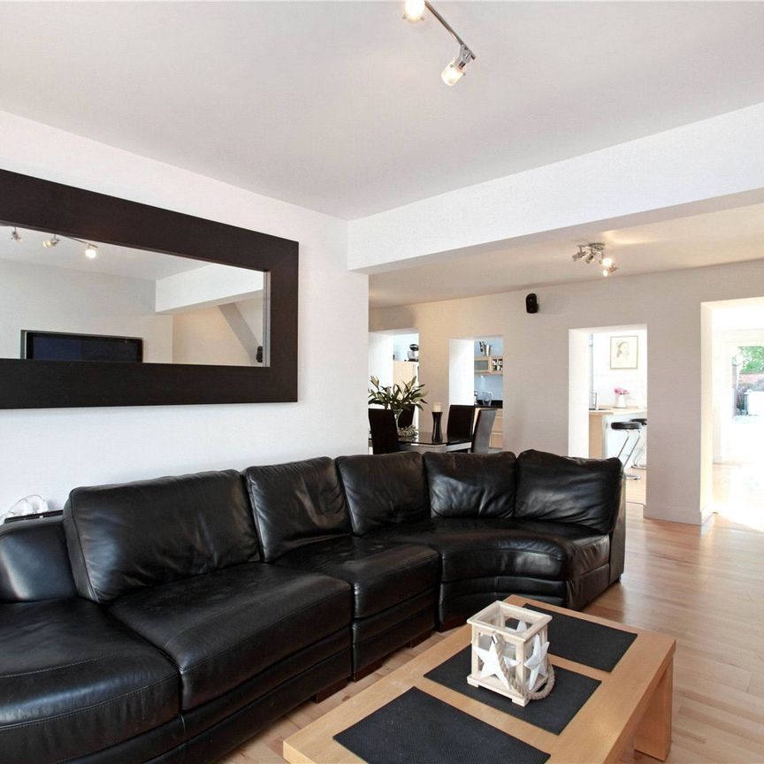 Ditton Street, Ilminster, Somerset, TA19 - Photo 1