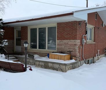 For Lease - 19801 Leslie Street Unit# Upper, East Gwillimbury, Ontario - Photo 2