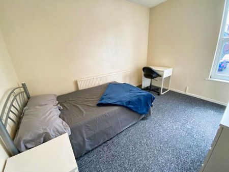 4 bedroom house share to rent - Photo 5