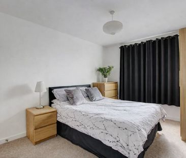 2 Bed Flat, Durward St, E1 - Photo 2