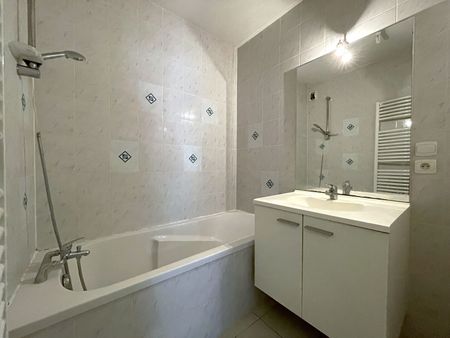 Location Appartement 3 pièces 58m² - Photo 4