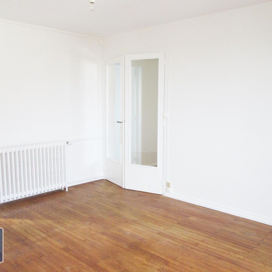Location Appartement 4 pièces 64m² ANGERS 49000 - Photo 1