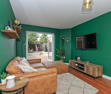 3 bedroom semi-detached house to rent - Photo 3