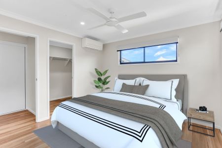 Beautifully Presented with Lots of Space - Photo 3