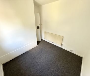 Stamford Road, Kettering - Photo 2