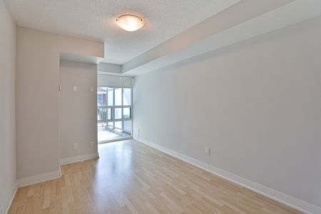 4 Bedrooms - Photo 4