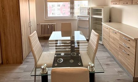 Ponúkame Vám na prenájom prerobený 1 izbový byt v Nových Zámkoch - Photo 4