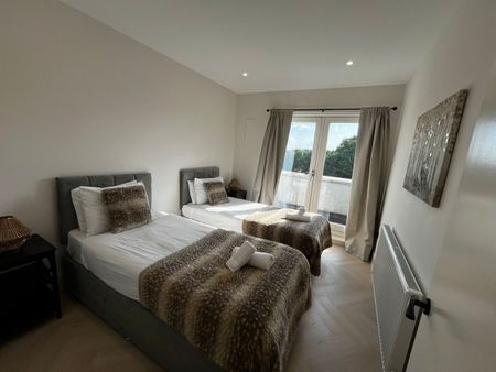 3 Bed Flat, Kilburn High Road, NW6 - Photo 3