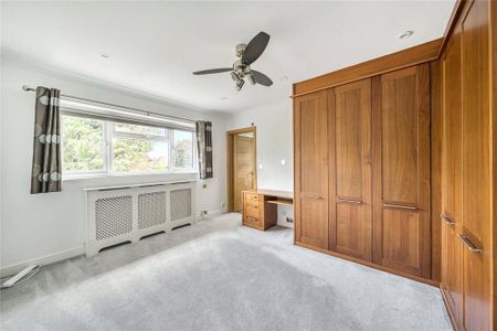 4 bedroom detached house to rent - Photo 4