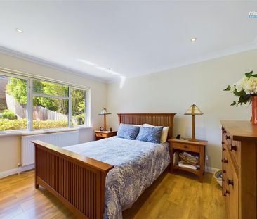 5 bedroom detached house to rent - Photo 4