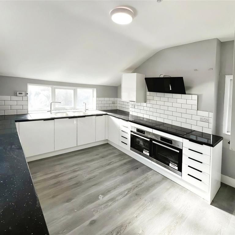 1 bedroom property to rent - Photo 1