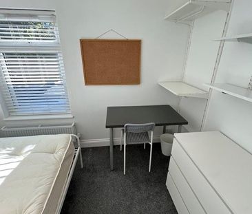 5 Bed Terraced House, Bear Road, BN2 - Photo 5