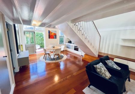 Executive Inner City Living - Photo 3