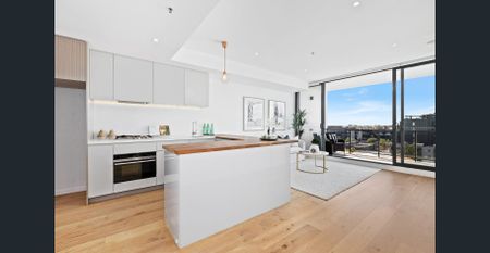 Luxury quality apartment offers privacy and views - Photo 4