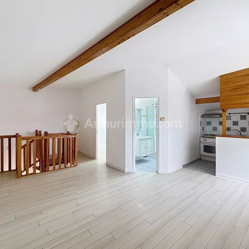 Location Appartement 2 pièces 49m² CHAMALIERES 63400 - Photo 1