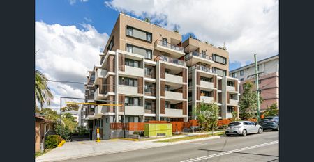 Ultra-Modern 2 Bedroom Apartment in the Heart of Blacktown - Photo 4