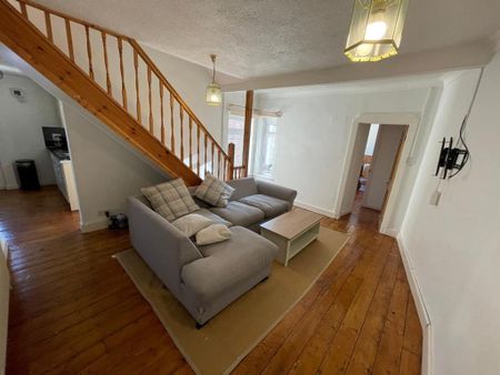 3 bedroom maisonette to rent - Photo 4