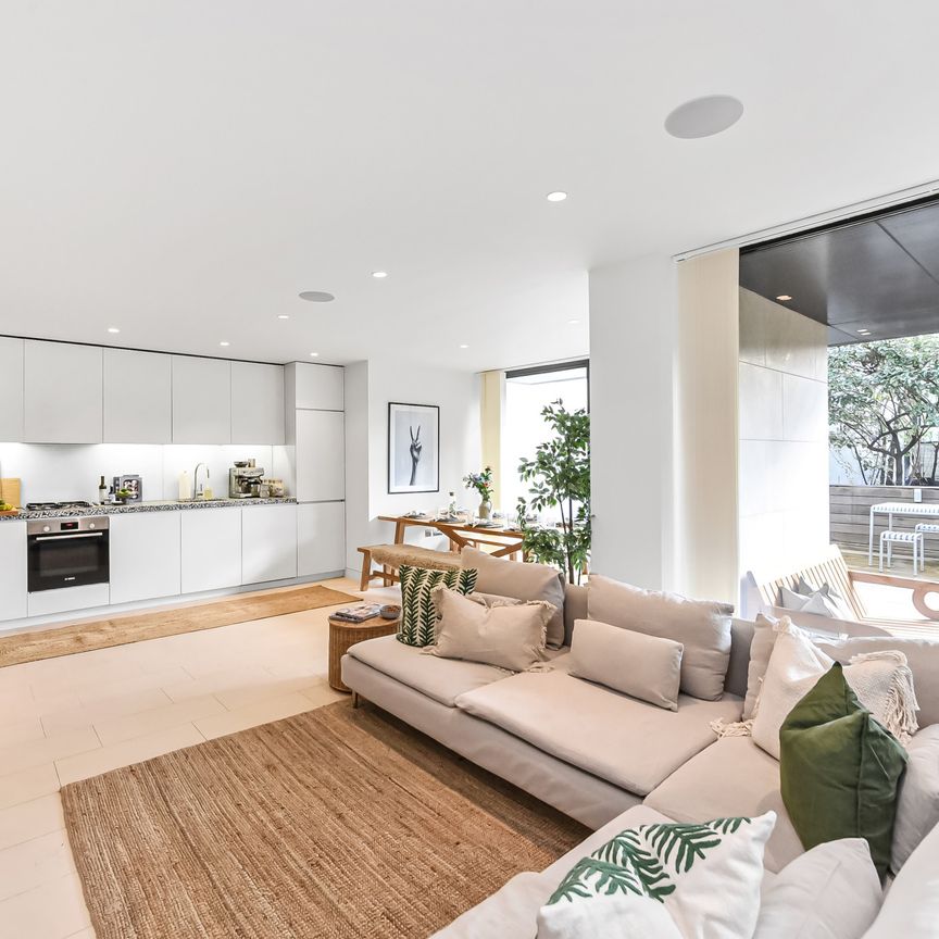 Latitude House, NW1, London - Photo 1