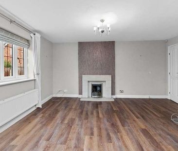 Deacons Close, Croft, WA3 - Photo 3