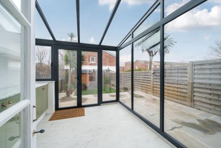 4 bedroom house to rent - Photo 2