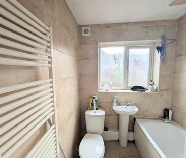 3 Bed End Terrace, Belton Street, NG7 - Photo 6