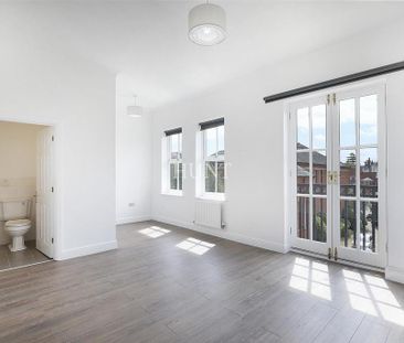 4 bedroom townhouse to rent - Photo 3