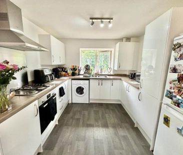 2 bedroom apartment to rent - Photo 3