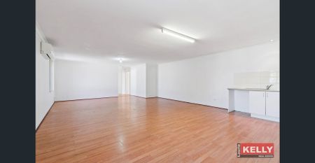 🏡 FOR RENT – Neat & Spacious 3 Bedroom, 1 Bathroom Home in Belmont - Photo 3