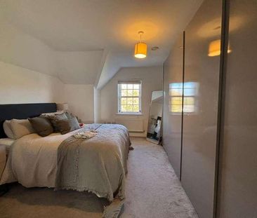 Bunns Lane, Mill Hill, NW7 - Photo 2