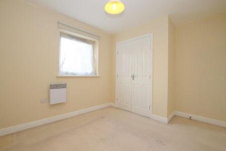 1 bedroom ground floor flat to rent - Photo 3