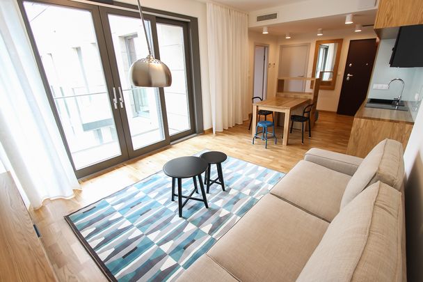 angel wawel - Photo 1