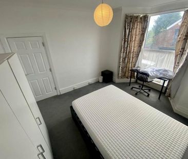 4 bedroom house to rent - Photo 1