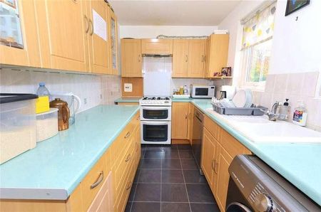 Fenwick Close, Woking, Surrey, GU21 - Photo 2
